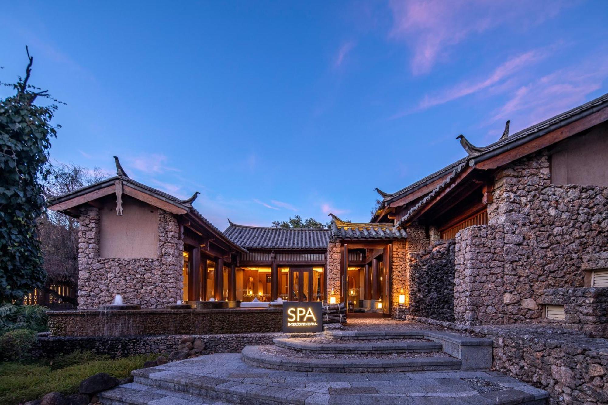 Intercontinental Lijiang Ancient Town Resort By Ihg Kültér fotó